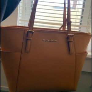 Michael Kors Tote
